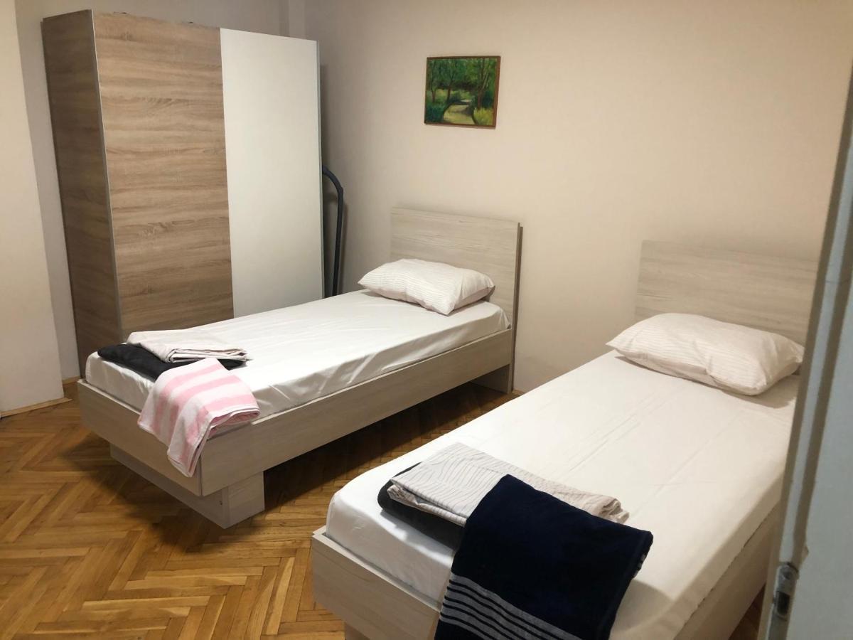 Aleksandra Скоп'є Екстер'єр фото
